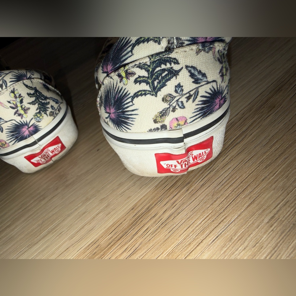 Vans Paradise Floral Classic Slip On Shoe - Picture 5 of 8